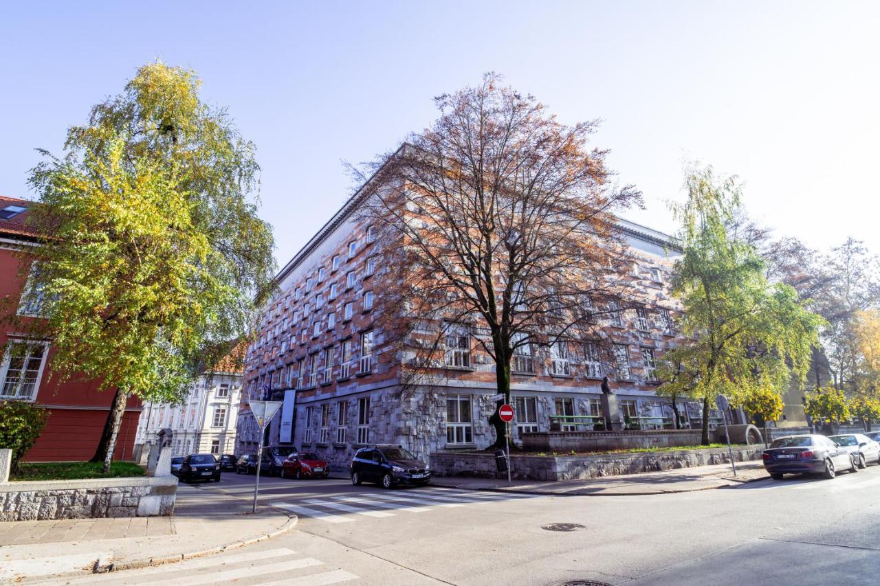 Central Living Vegova-With Parking Laibach Exterior foto